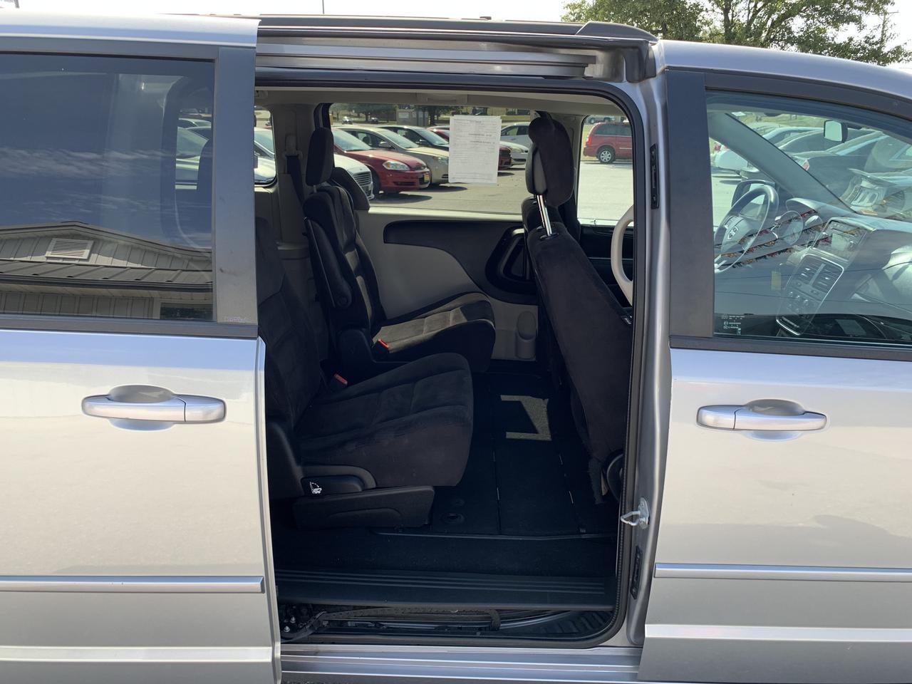 2014 Dodge Grand Caravan Passenger SXT Minivan 4D Aurora MO