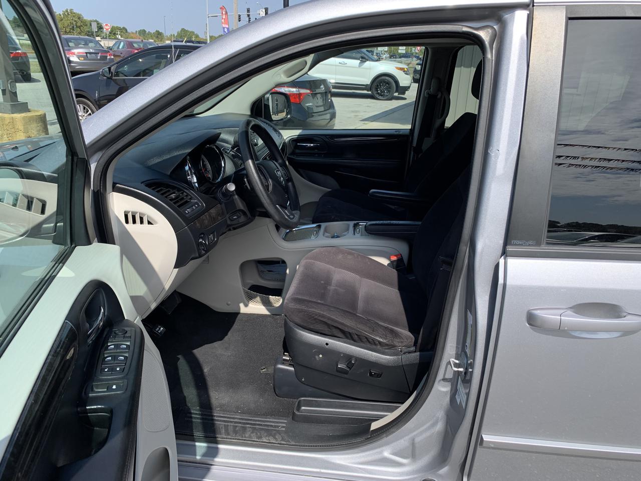 2014 Dodge Grand Caravan Passenger SXT Minivan 4D Aurora MO