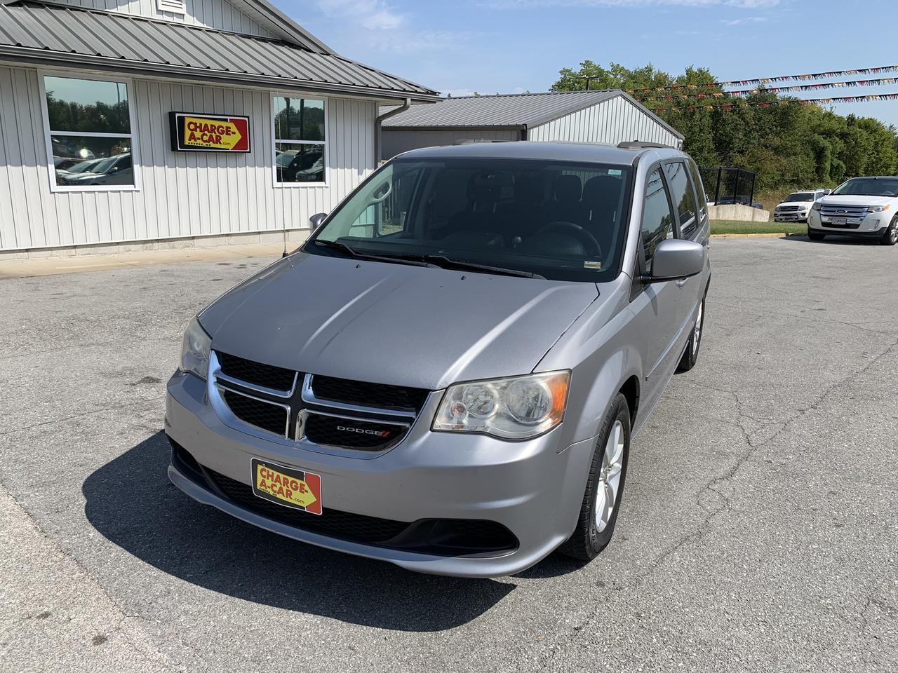 2014 Dodge Grand Caravan Passenger SXT Minivan 4D