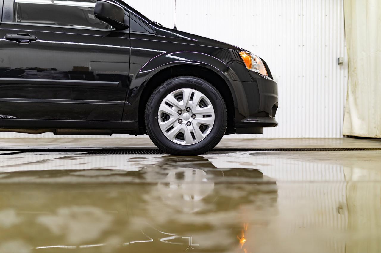 2014 Dodge Grand Caravan SE Canada Value Package Red Deer AB