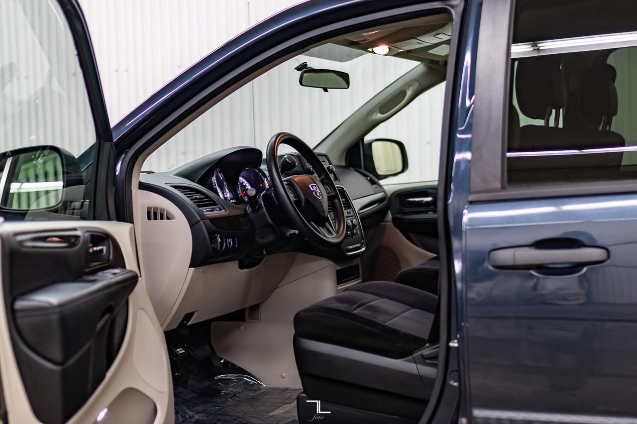 2014 Dodge Grand Caravan SE Plus Red Deer AB