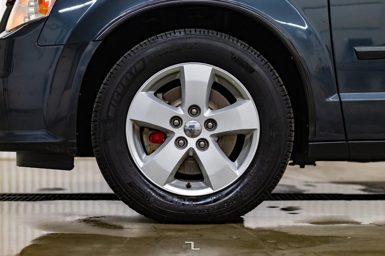 2014 Dodge Grand Caravan SE Plus Red Deer AB