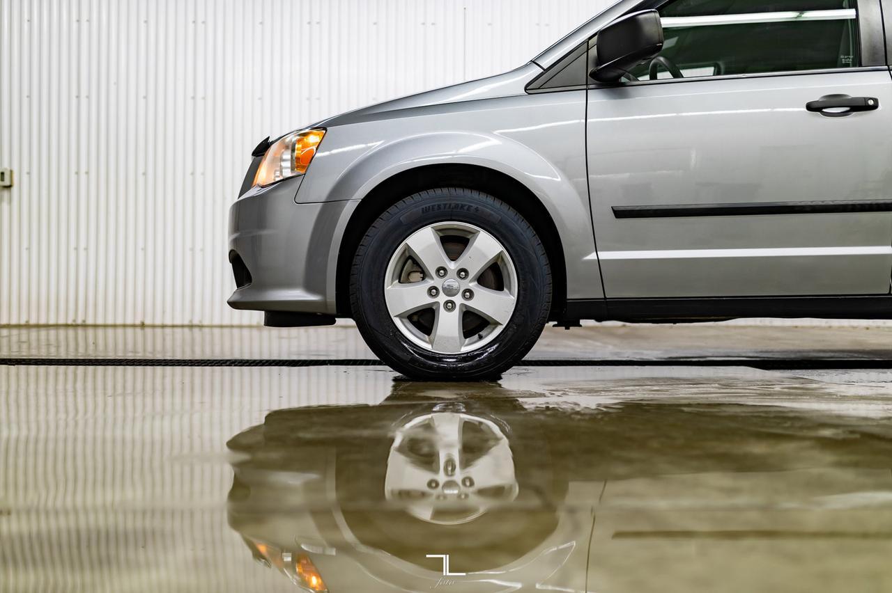 2014 Dodge Grand Caravan SE Plus Red Deer AB