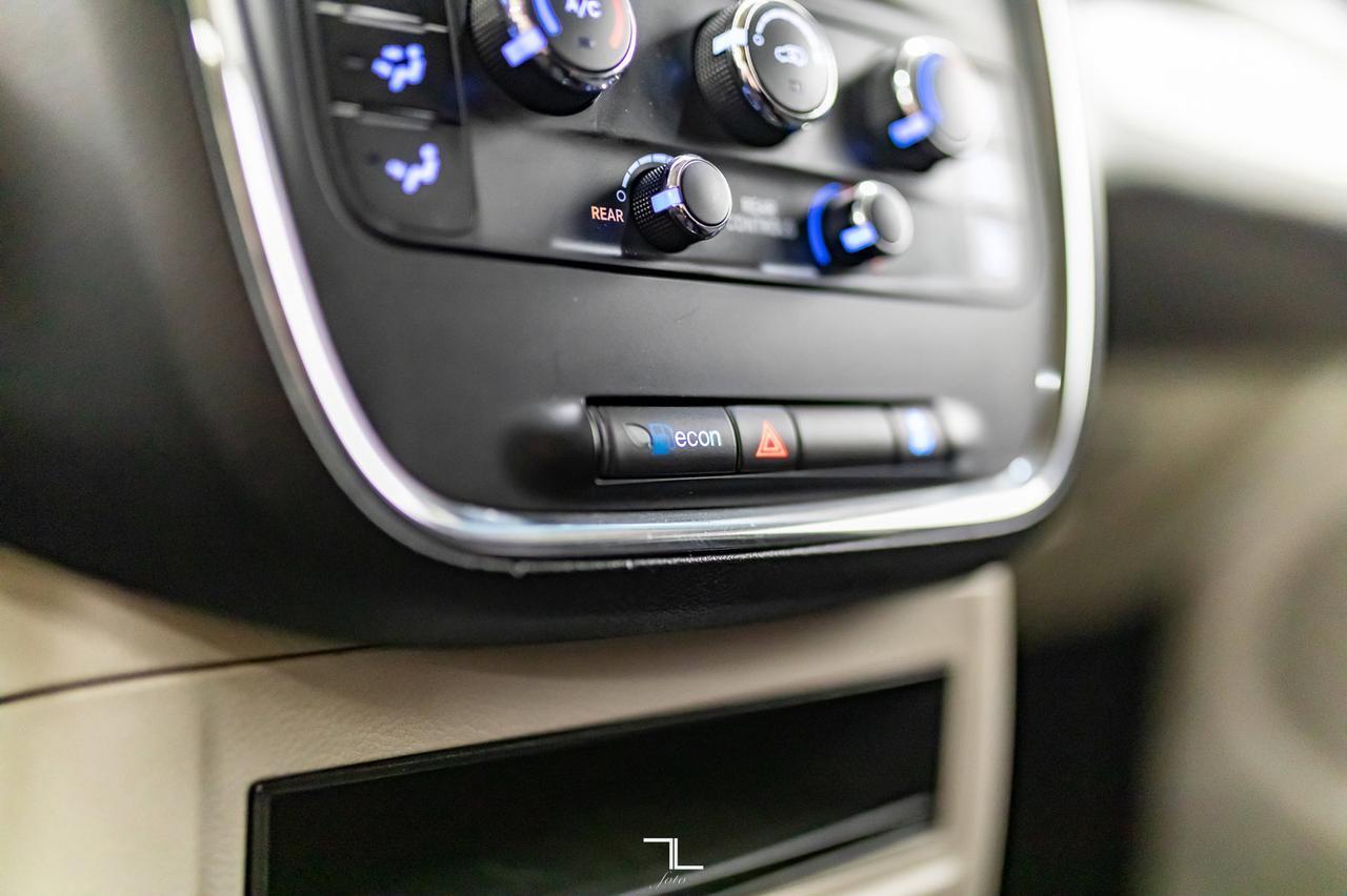 2014 Dodge Grand Caravan SE Plus Red Deer AB