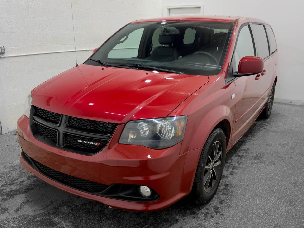 2014 Dodge Grand Caravan SXT 30th Anniversary Tallmadge OH