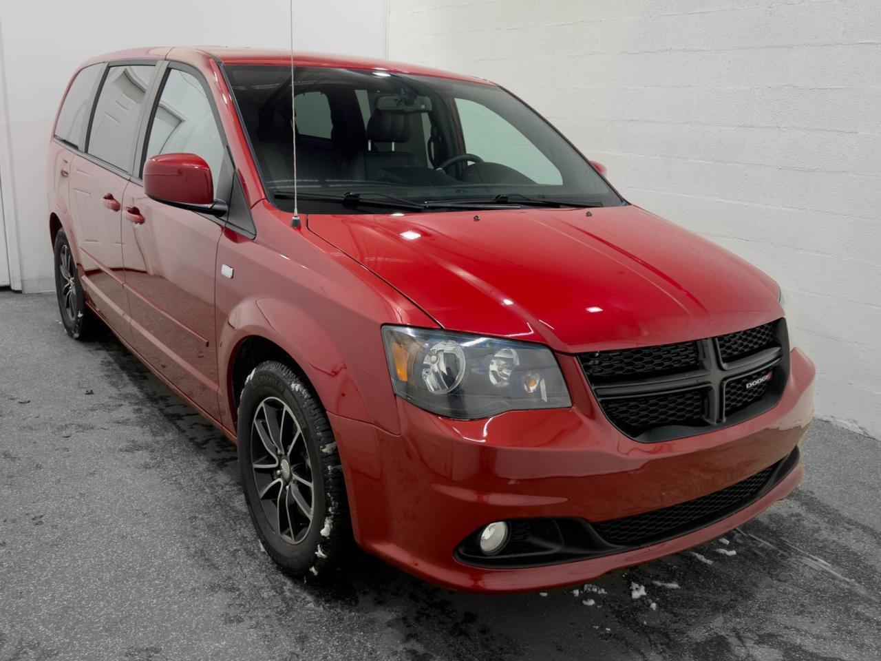 2014 Dodge Grand Caravan SXT 30th Anniversary