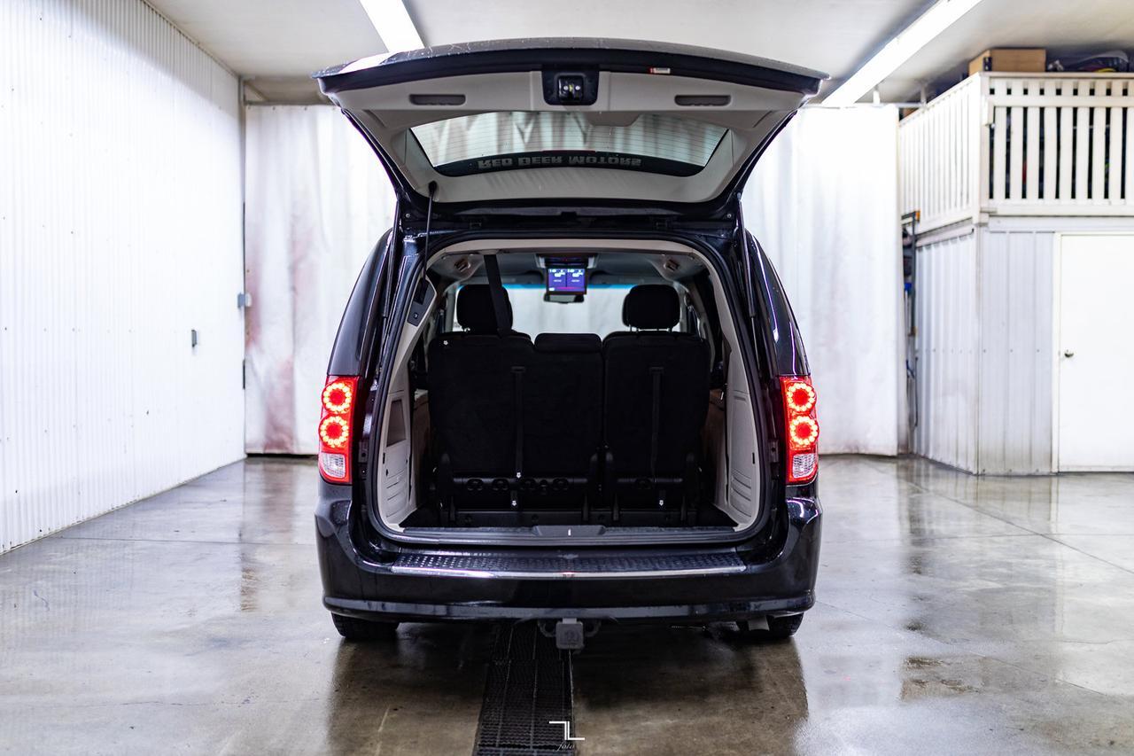 2014 Dodge Grand Caravan SXT BCam TV Red Deer AB
