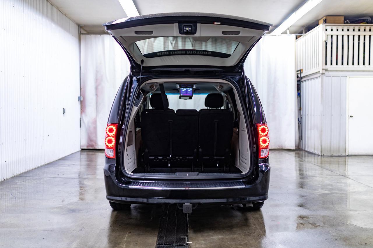 2014 Dodge Grand Caravan SXT BCam TV Red Deer AB