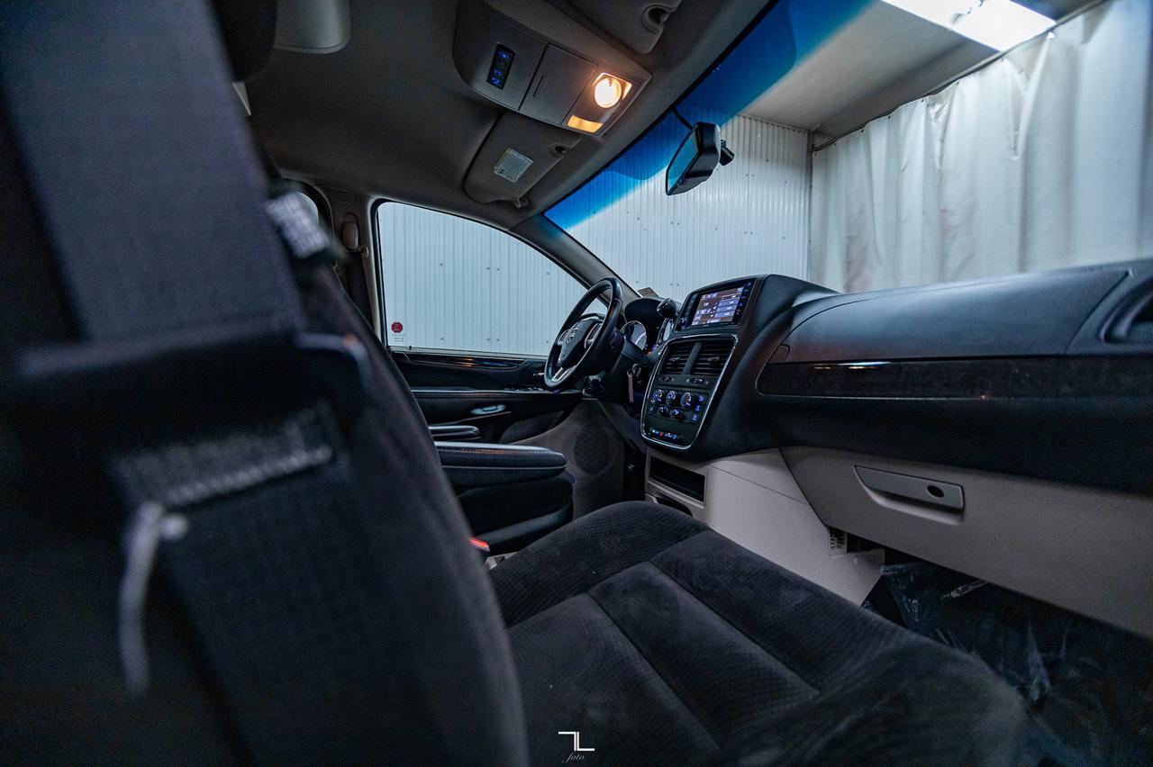 2014 Dodge Grand Caravan SXT BCam TV Red Deer AB