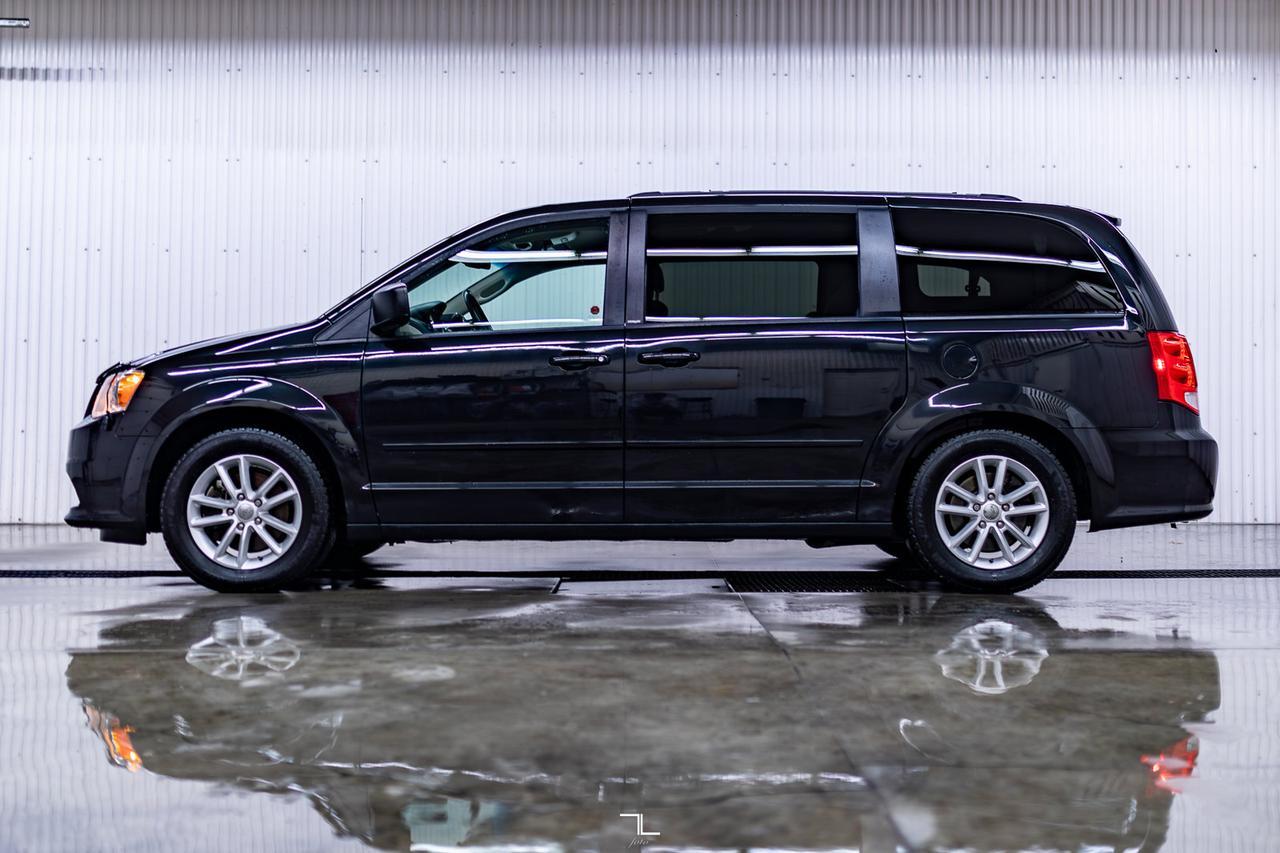 2014 Dodge Grand Caravan SXT BCam TV Red Deer AB