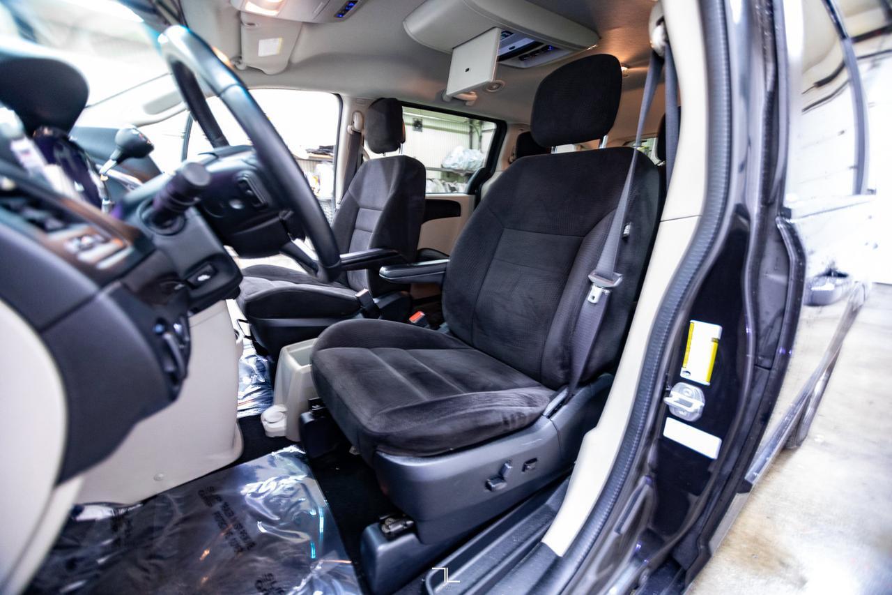 2014 Dodge Grand Caravan SXT BCam TV Red Deer AB
