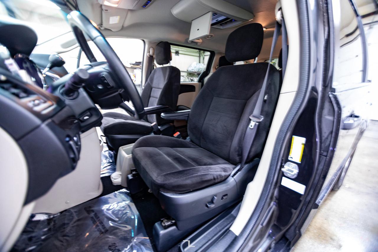 2014 Dodge Grand Caravan SXT BCam TV Red Deer AB