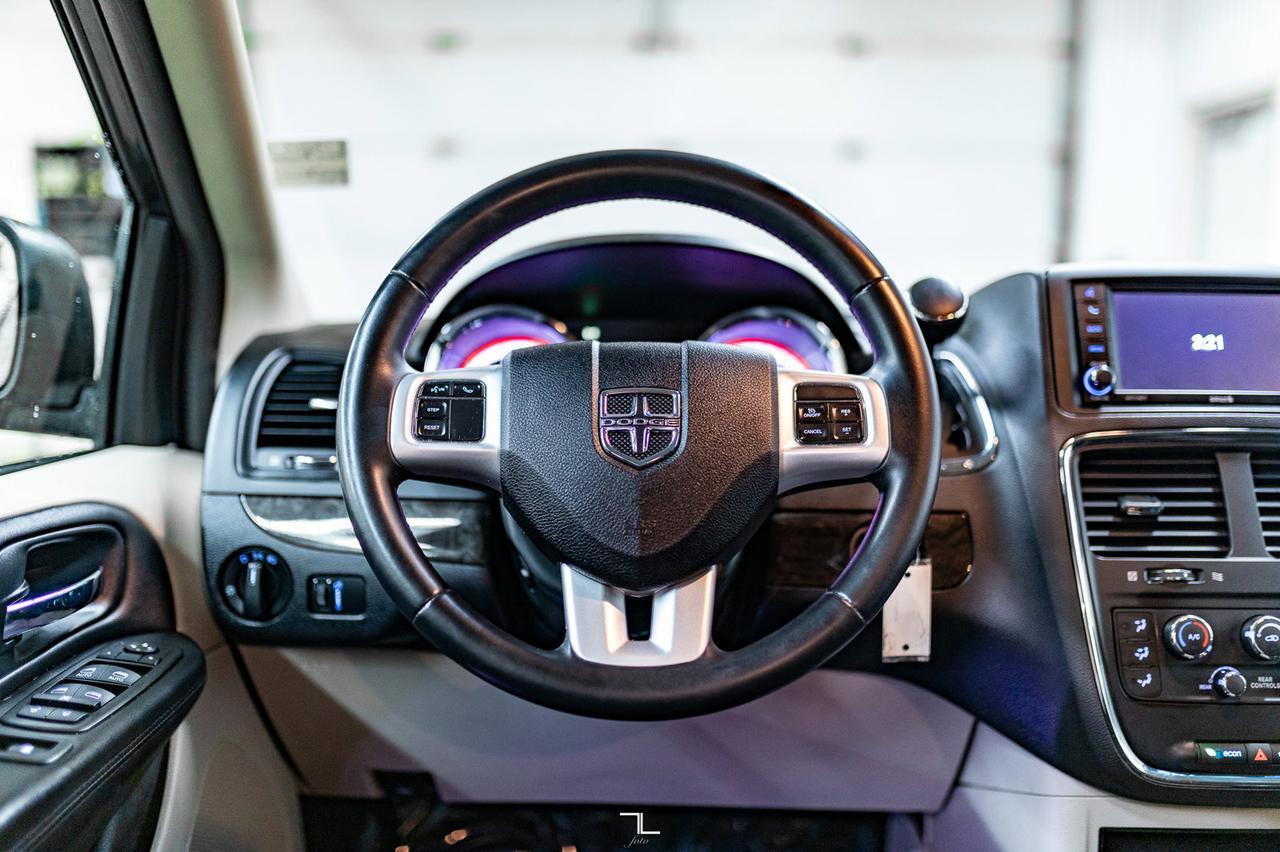 2014 Dodge Grand Caravan SXT BCam TV Red Deer AB