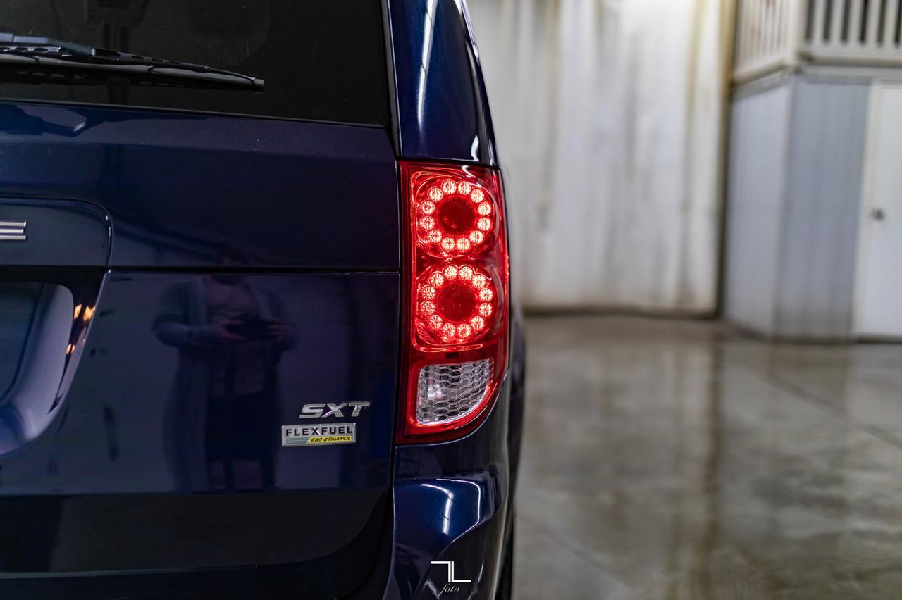 2014 Dodge Grand Caravan SXT Red Deer AB