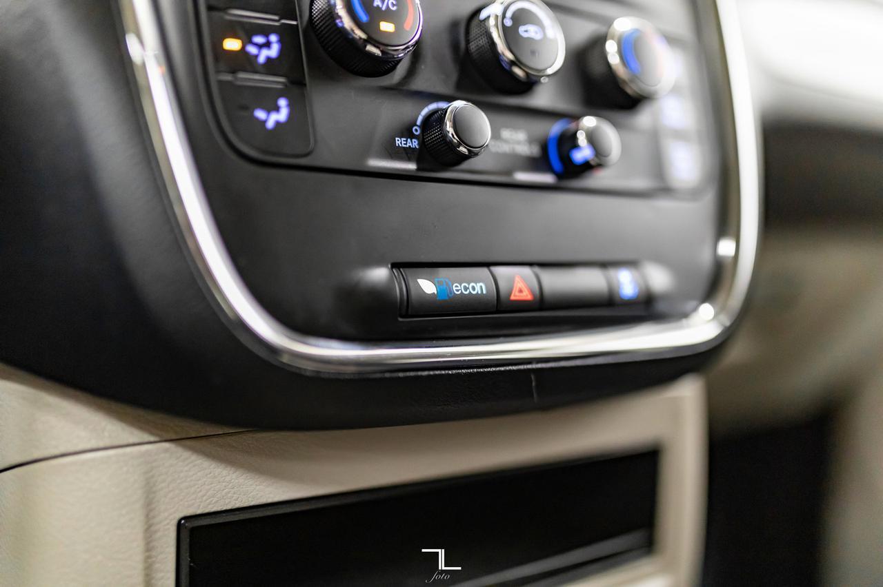 2014 Dodge Grand Caravan SXT Red Deer AB