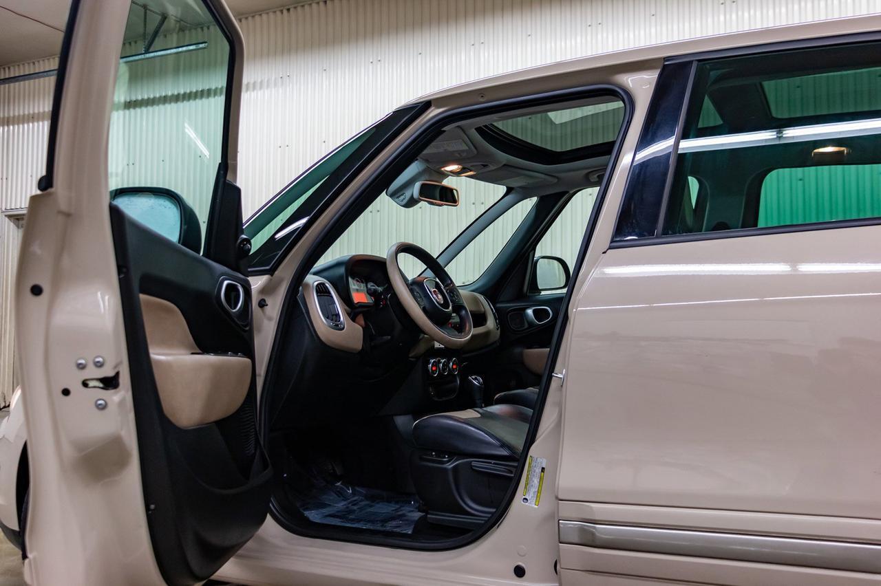 2014 FIAT 500L Lounge Leather Roof Nav Red Deer AB