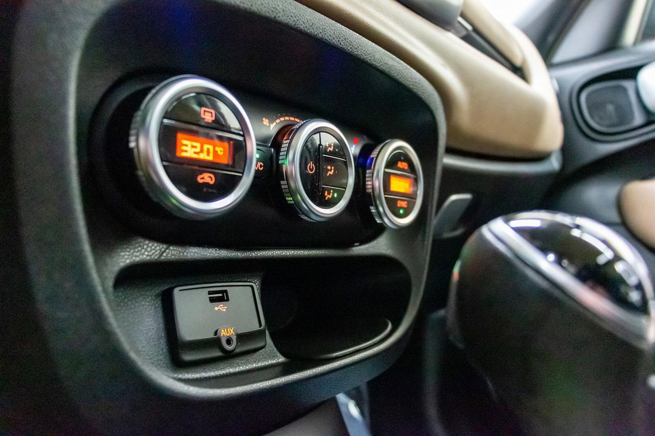 2014 FIAT 500L Lounge Leather Roof Nav Red Deer AB