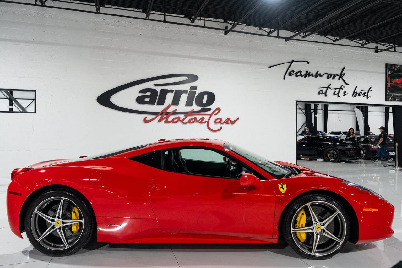 2014 Ferrari 458 Italia Rosso Scuderia paint, Nero leather interior, Scuderia shields, Giallo calipers, carbon wheel & MORE! Fort Lauderdale FL
