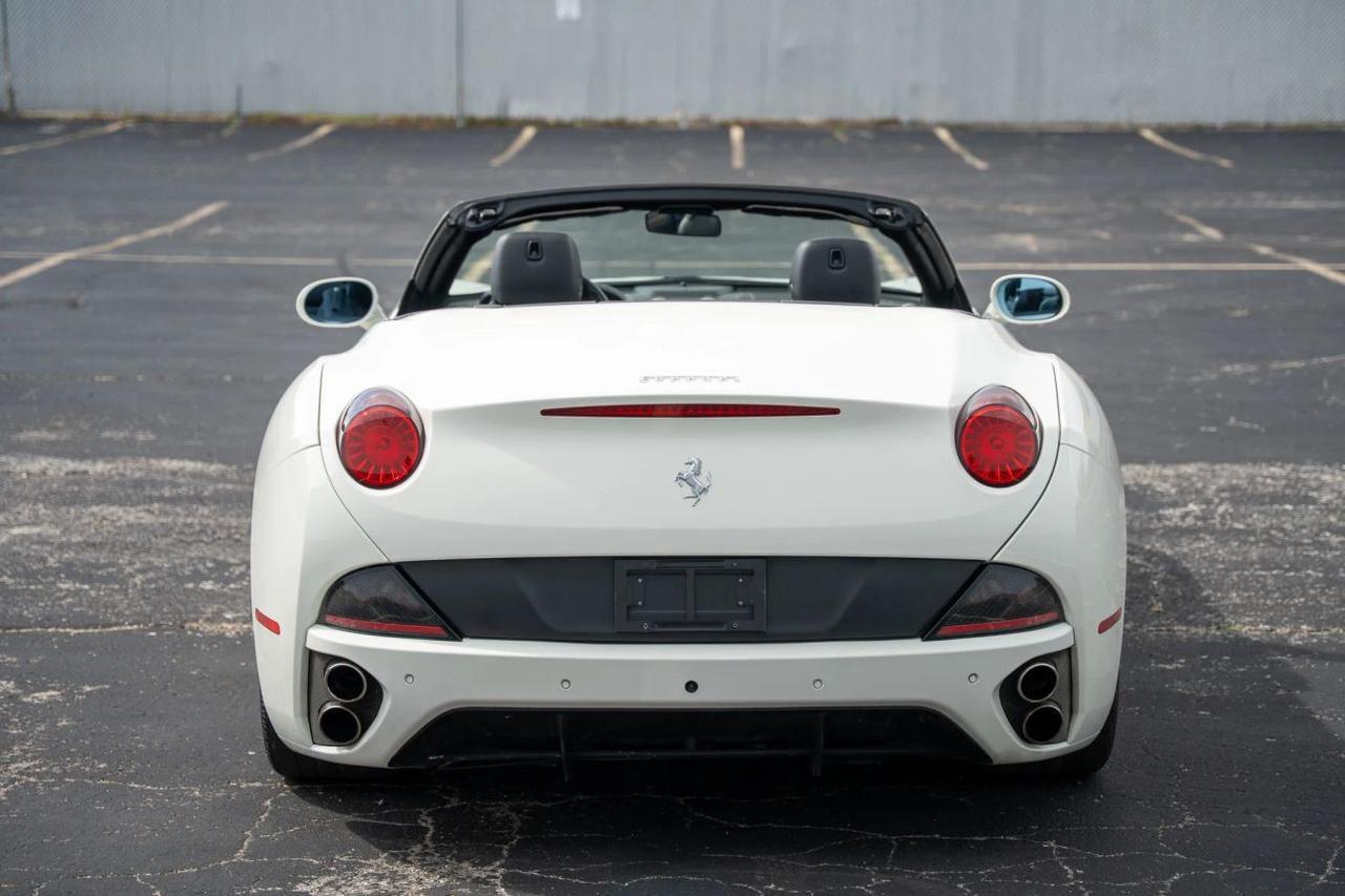 2014 Ferrari California Convertible 2D St. Louis MO