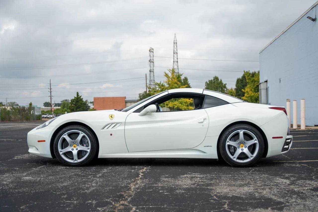 2014 Ferrari California Convertible 2D St. Louis MO