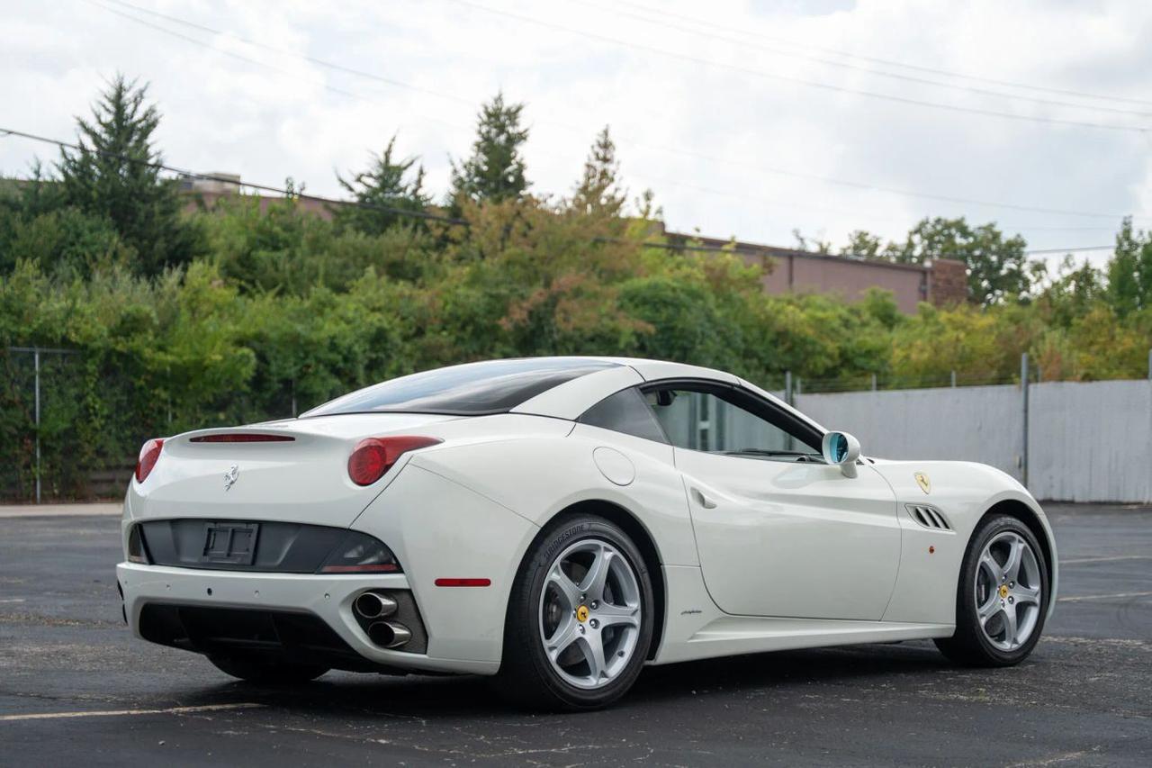 2014 Ferrari California Convertible 2D St. Louis MO