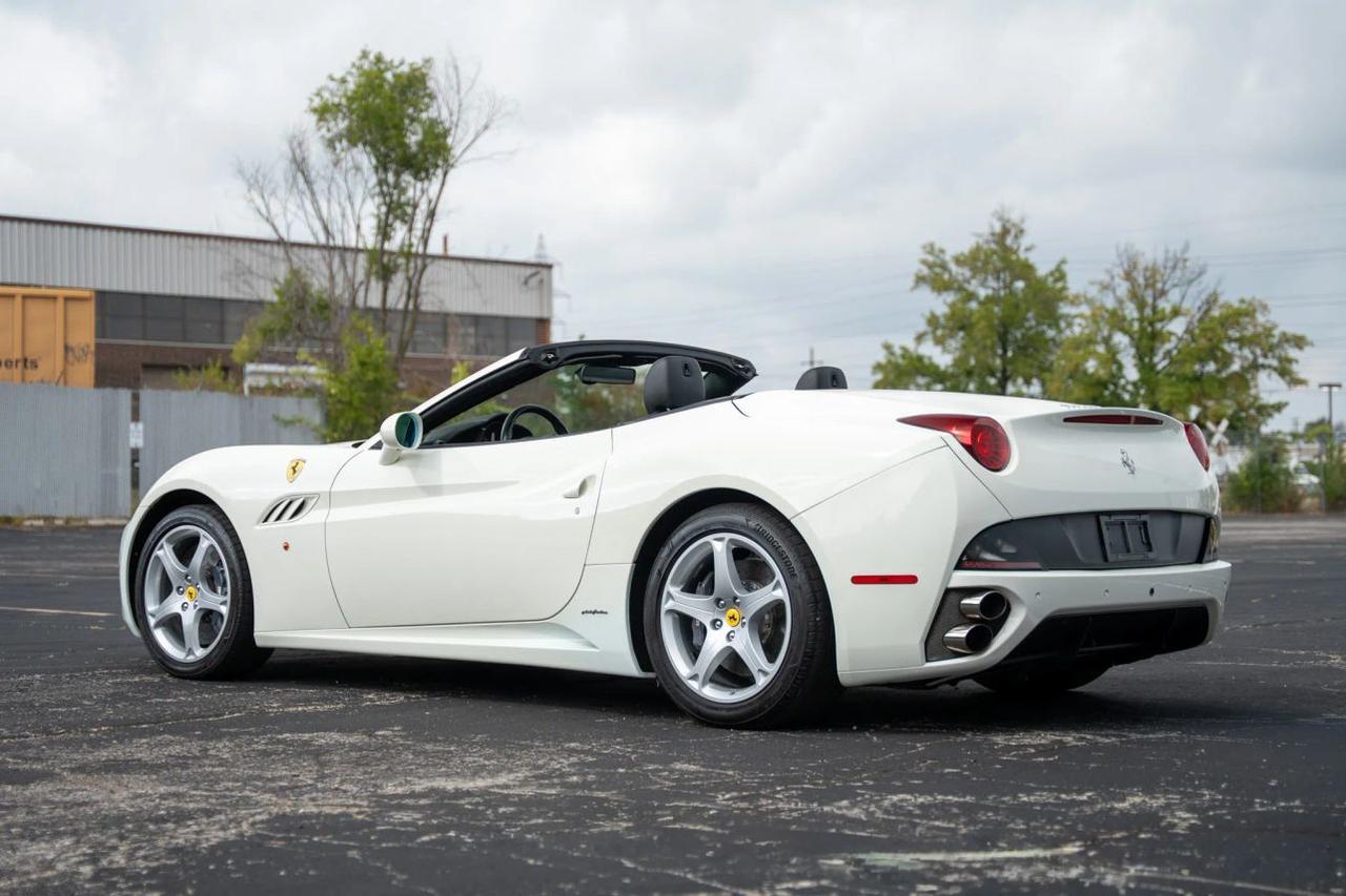2014 Ferrari California Convertible 2D St. Louis MO