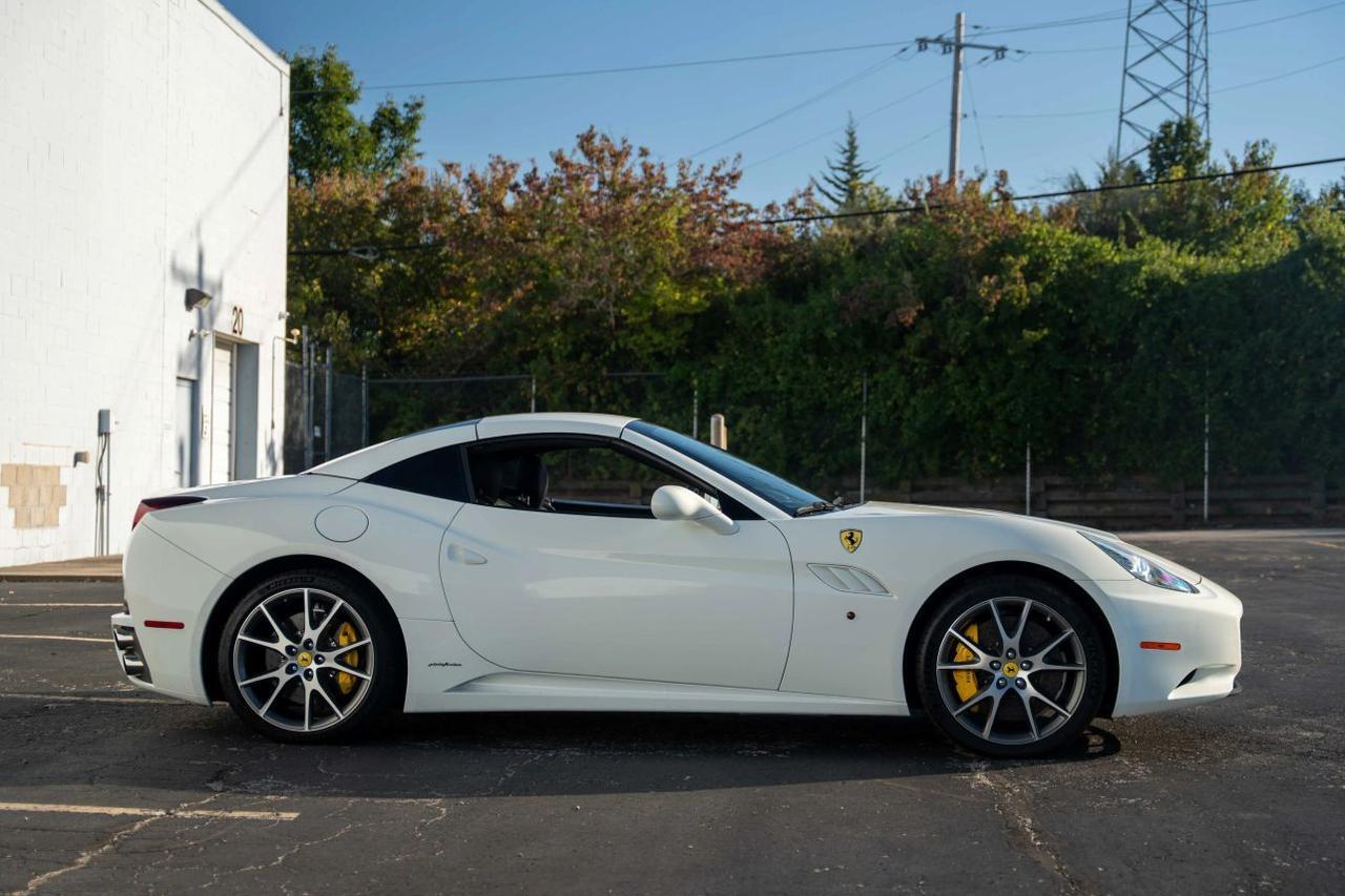 2014 Ferrari California Convertible 2D St. Louis MO