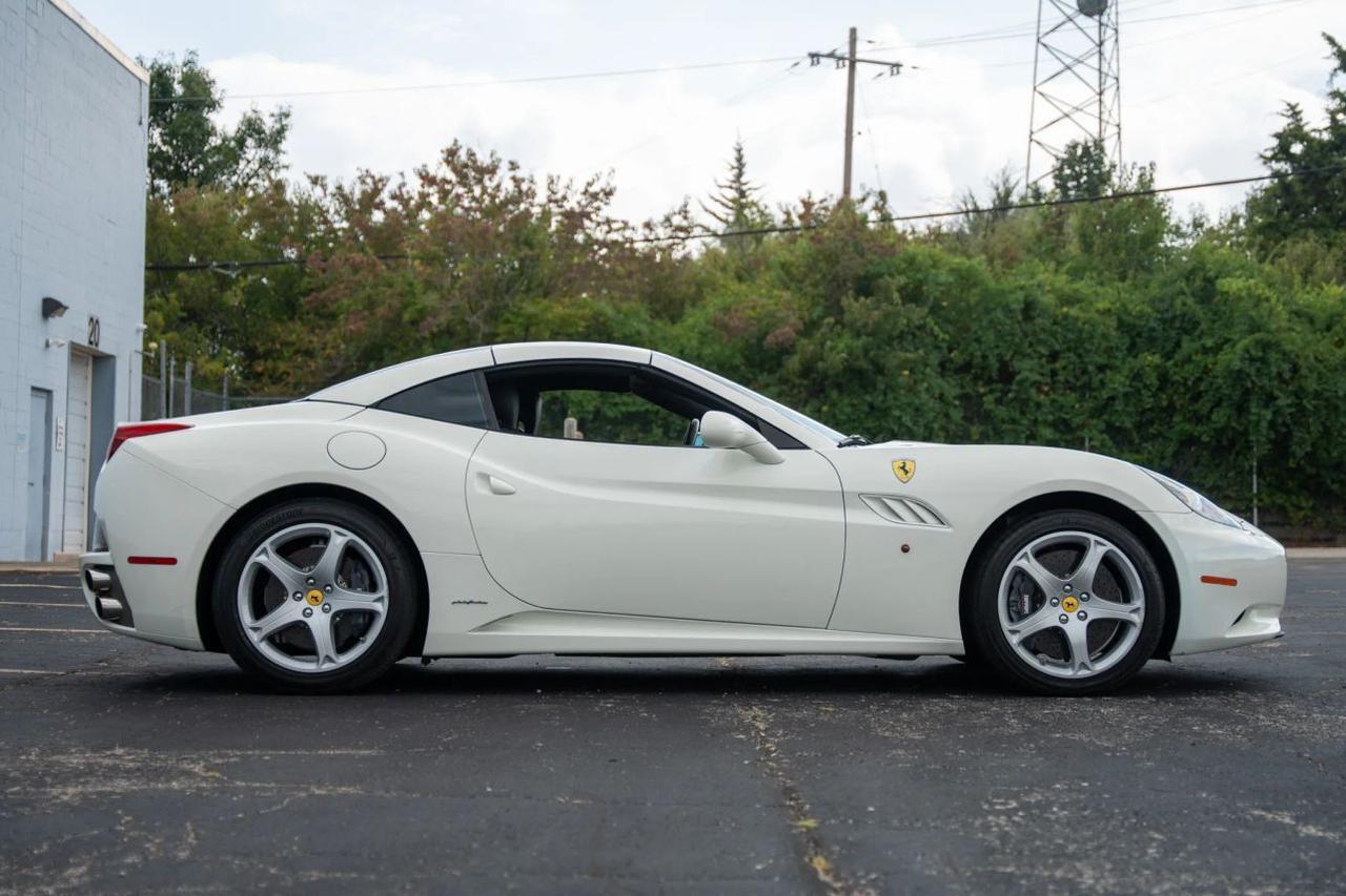 2014 Ferrari California Convertible 2D St. Louis MO