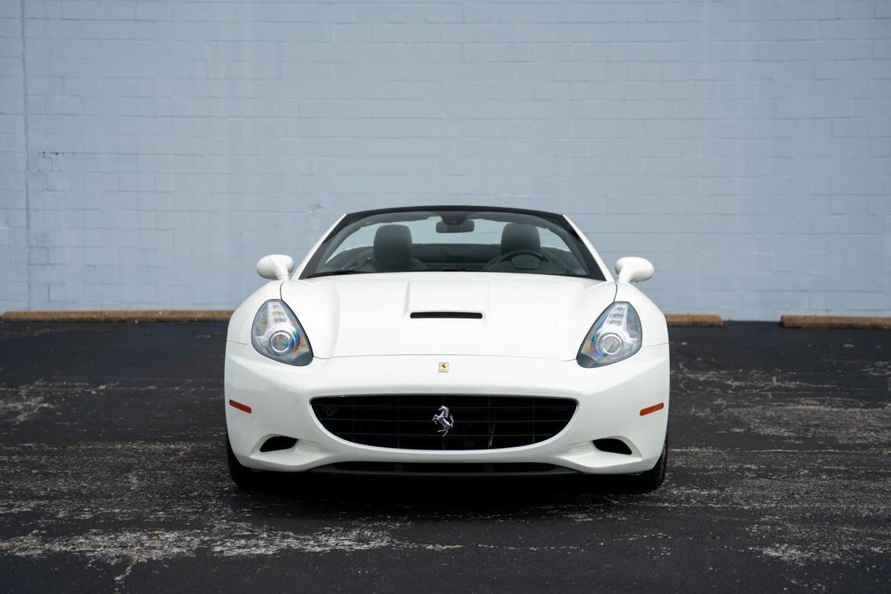 2014 Ferrari California Convertible 2D St. Louis MO