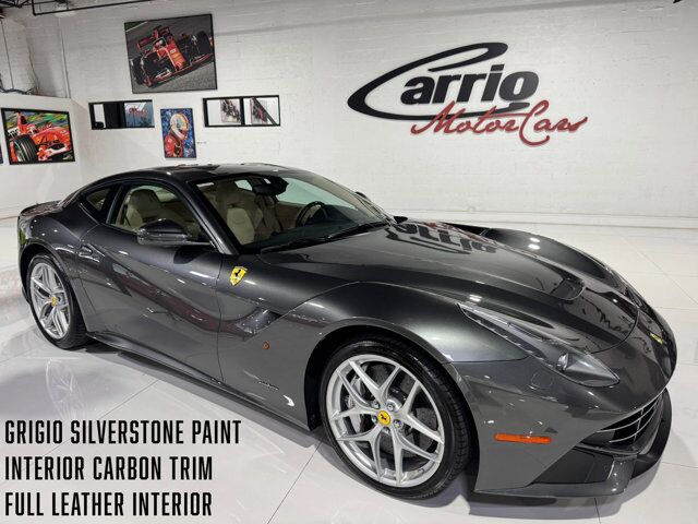 2014 Ferrari F12berlinetta Grigio Silverstone paint, interior carbon trim, full leather interior AND MUCH MORE!!