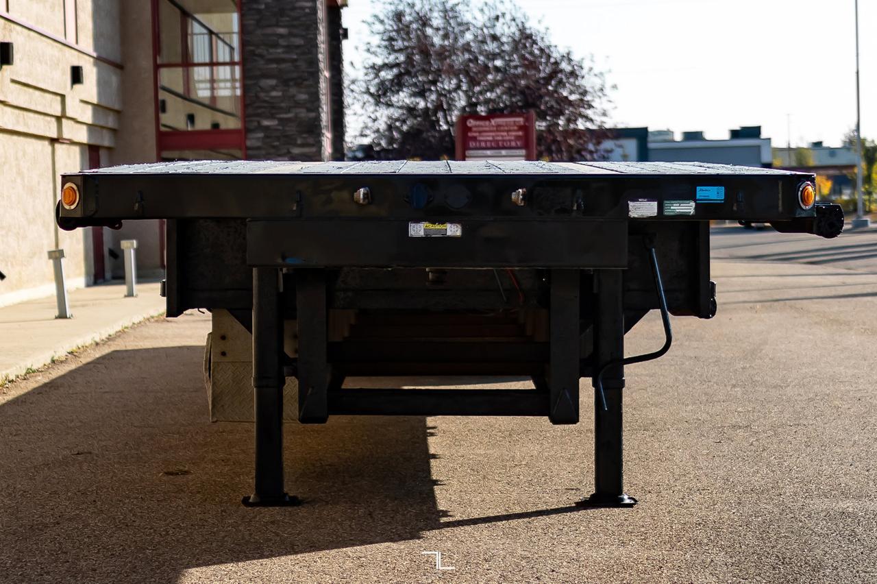 2014 Fontaine Tri-Axle Step Deck 53 Ft. Trailer Red Deer AB