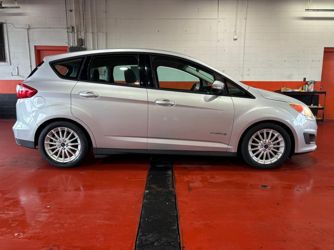 2014 Ford C-Max Hybrid SE