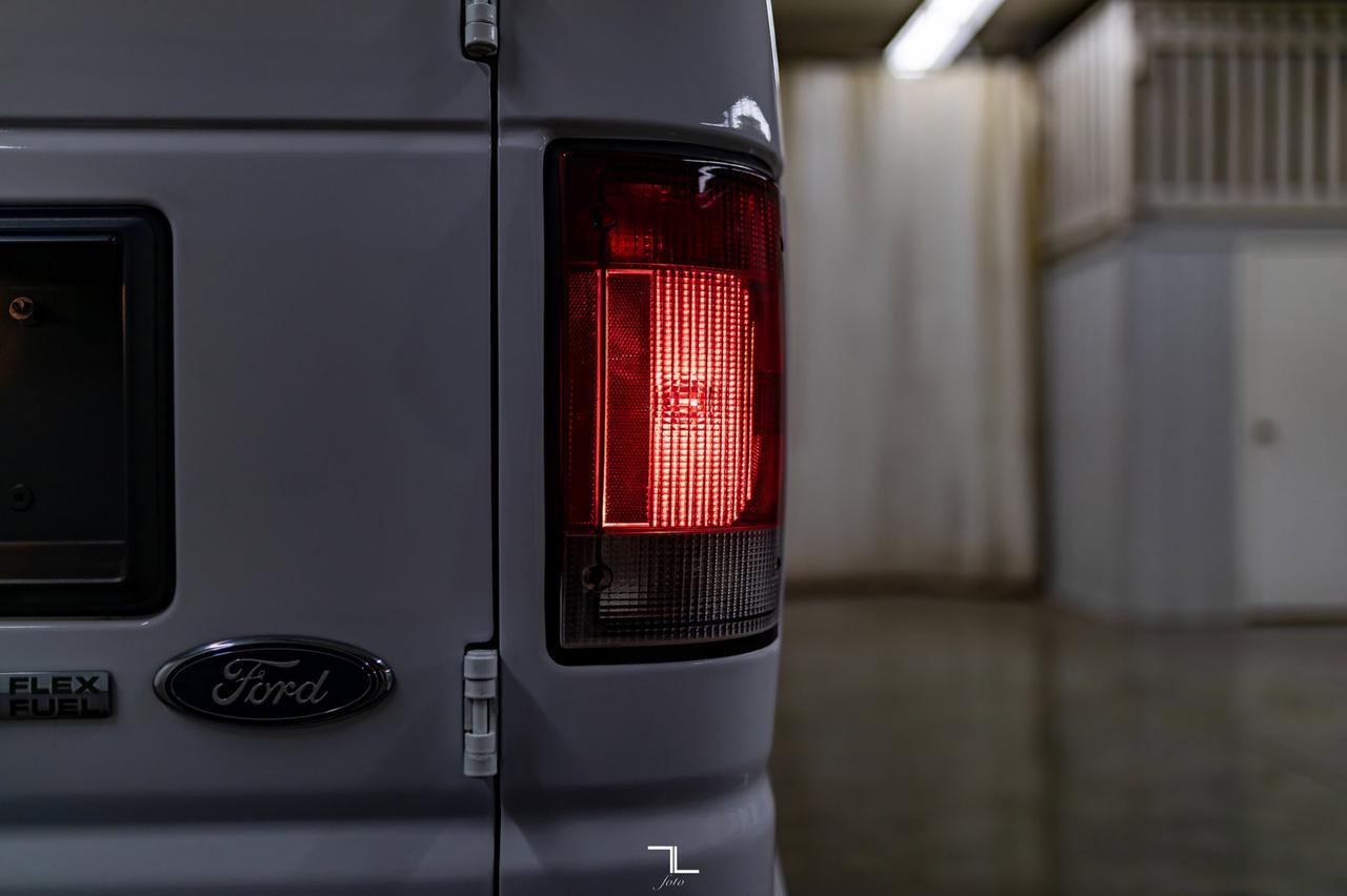 2014 Ford E-250 Extended Cargo Van Red Deer AB