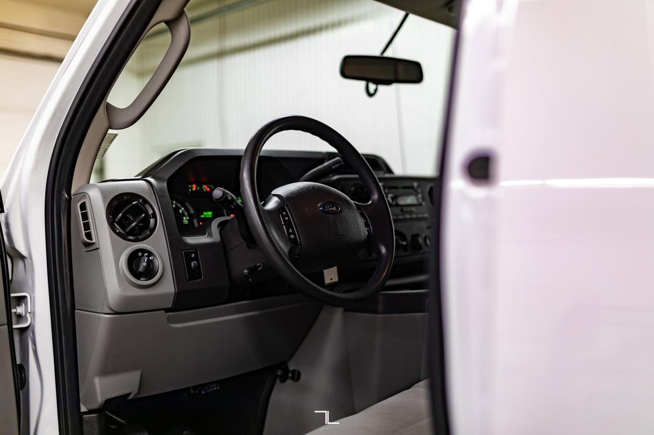 2014 Ford E-250 Extended Cargo Van Red Deer AB