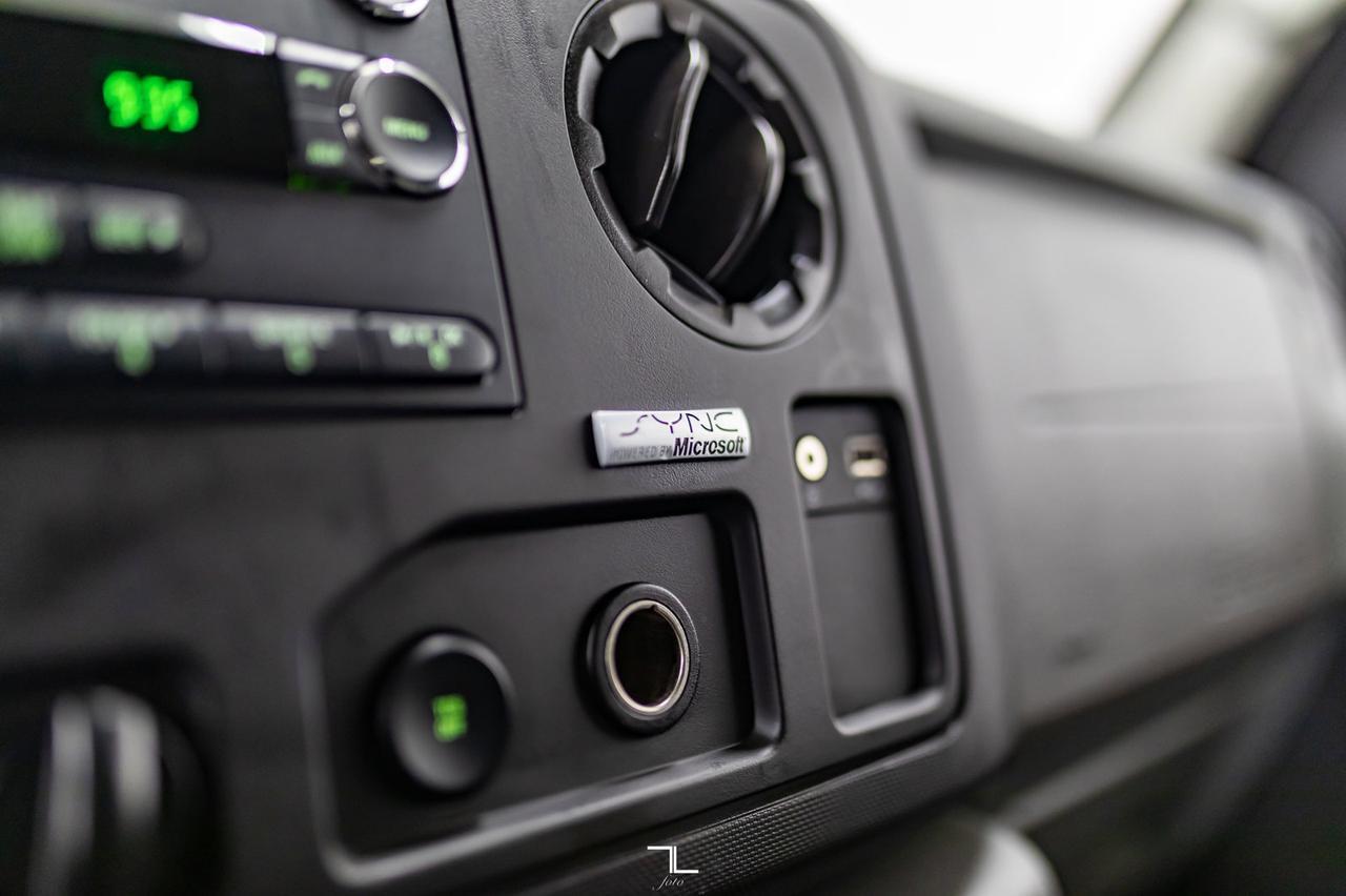 2014 Ford E-250 Extended Cargo Van Red Deer AB