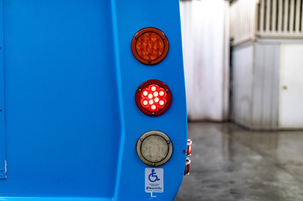 2014 Ford E-350 Cutaway Bus 10 Passenger Wheelchair Access Red Deer AB