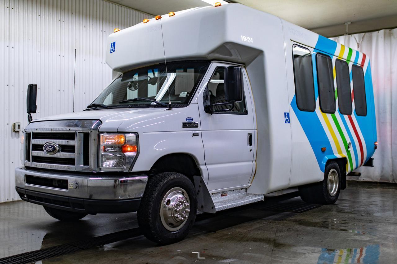 2014 Ford E-350 Cutaway Bus 10 Passenger Wheelchair Access Red Deer AB