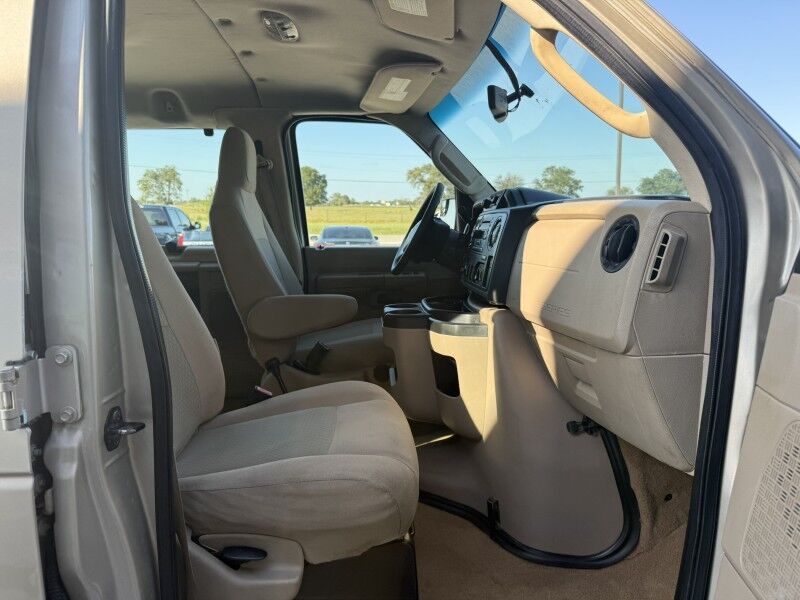 2014 Ford E-350 Quigley 4x4 Bus 4WD XLT Collinsville OK