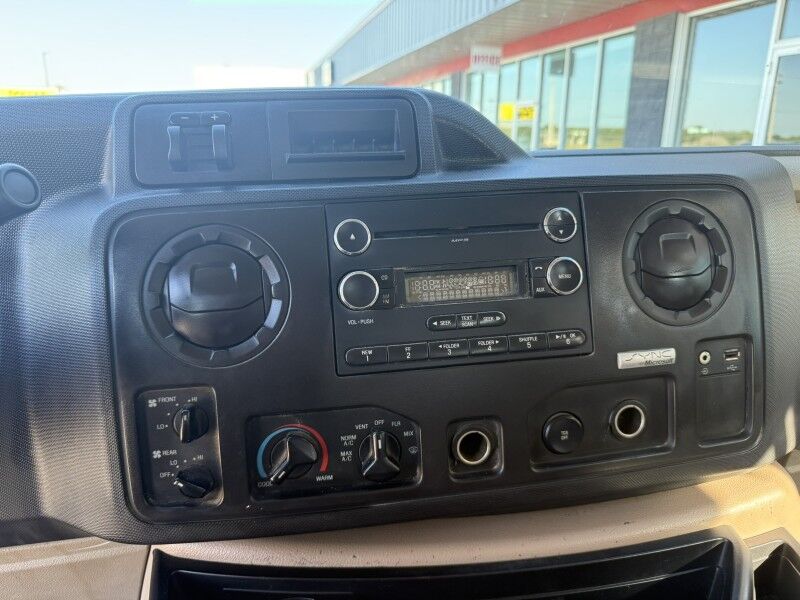 2014 Ford E-350 Quigley 4x4 Bus 4WD XLT Collinsville OK