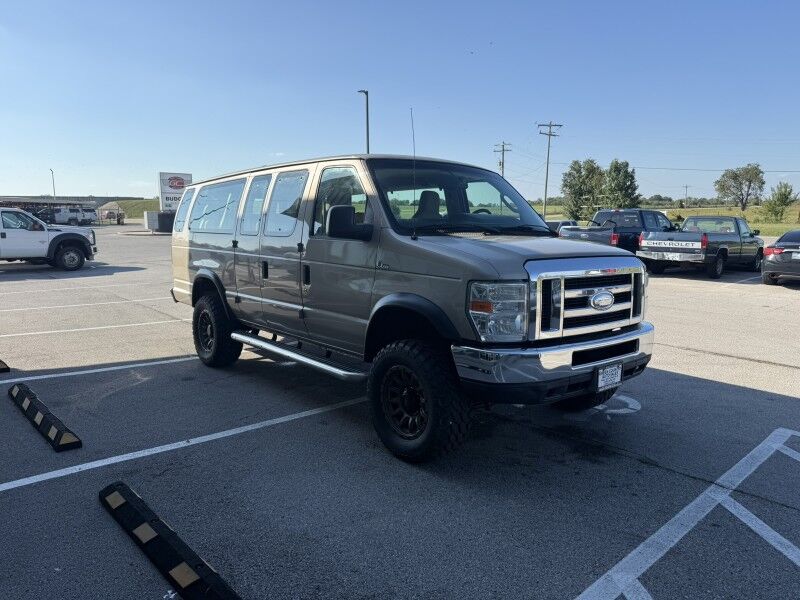 2014 Ford E-350 Quigley 4x4 Bus 4WD XLT Collinsville OK