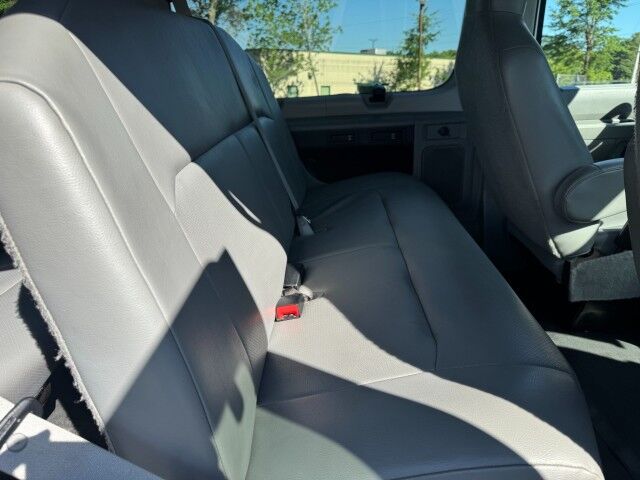 2014 Ford E-350 XL / 12 Passenger Van / Rear Air Conditioning! High Point NC
