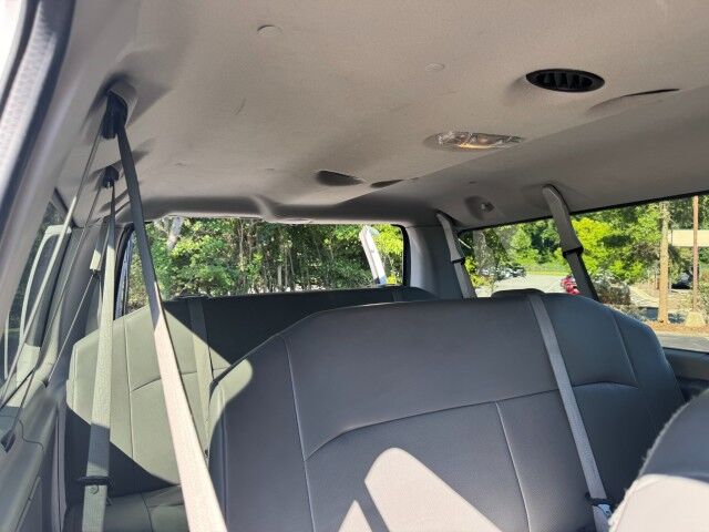 2014 Ford E-350 XL / 12 Passenger Van / Rear Air Conditioning! High Point NC