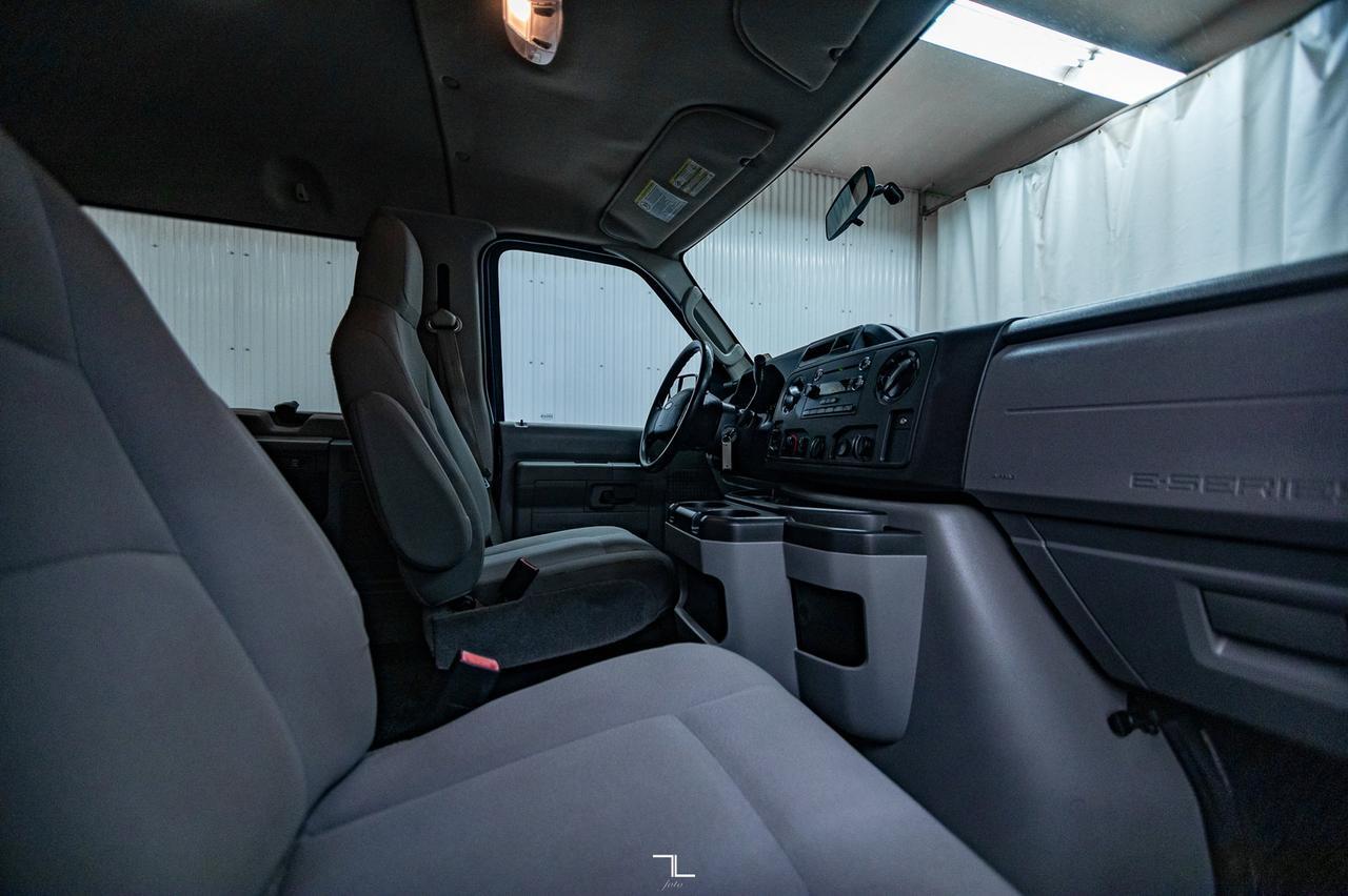 2014 Ford E-350 XL Extended 15 Passenger Van Red Deer AB