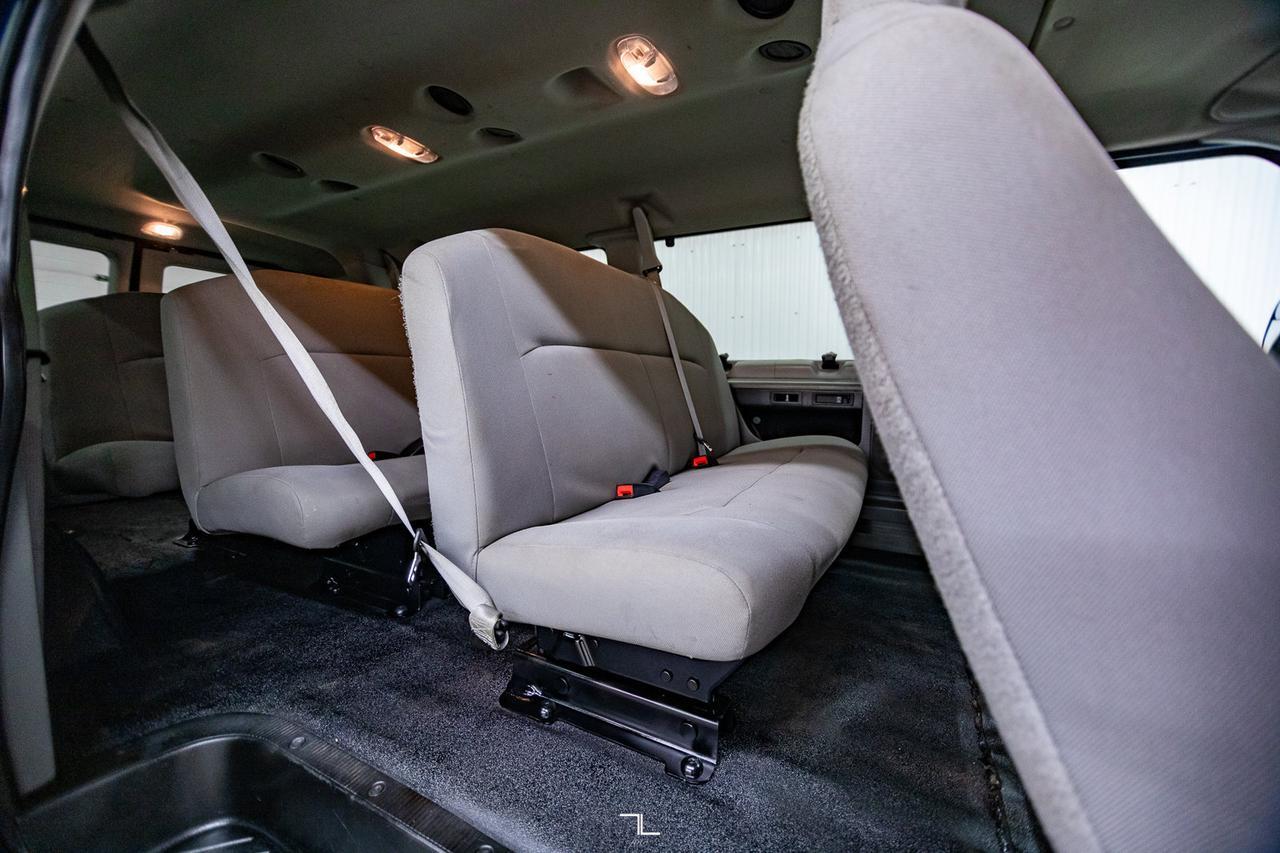 2014 Ford E-350 XL Extended 15 Passenger Van Red Deer AB