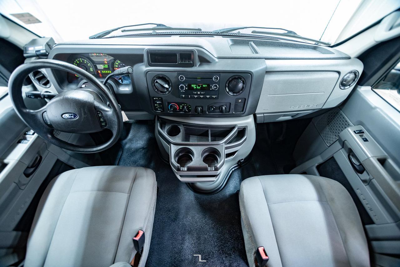 2014 Ford E-350 XL Extended 15 Passenger Van Red Deer AB