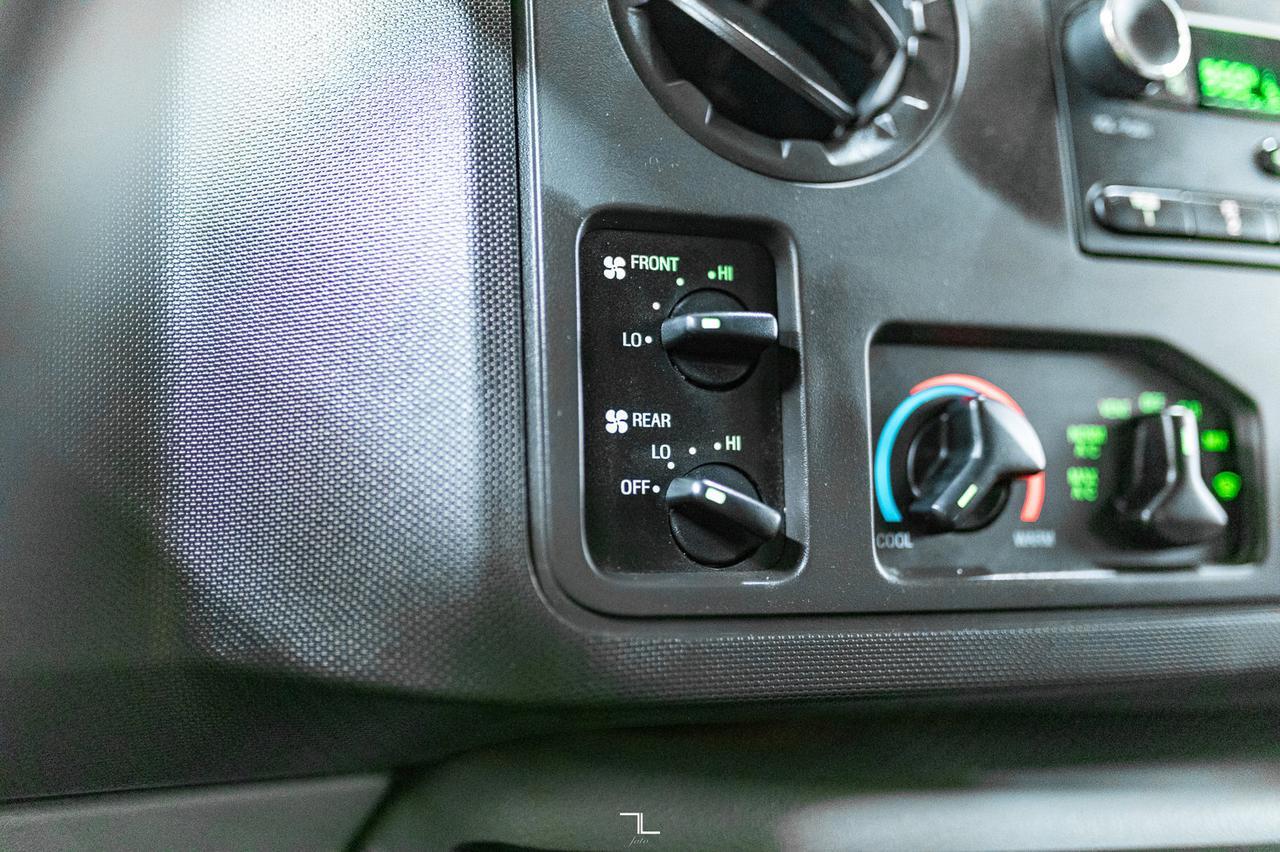 2014 Ford E-350 XL Extended 15 Passenger Van Red Deer AB