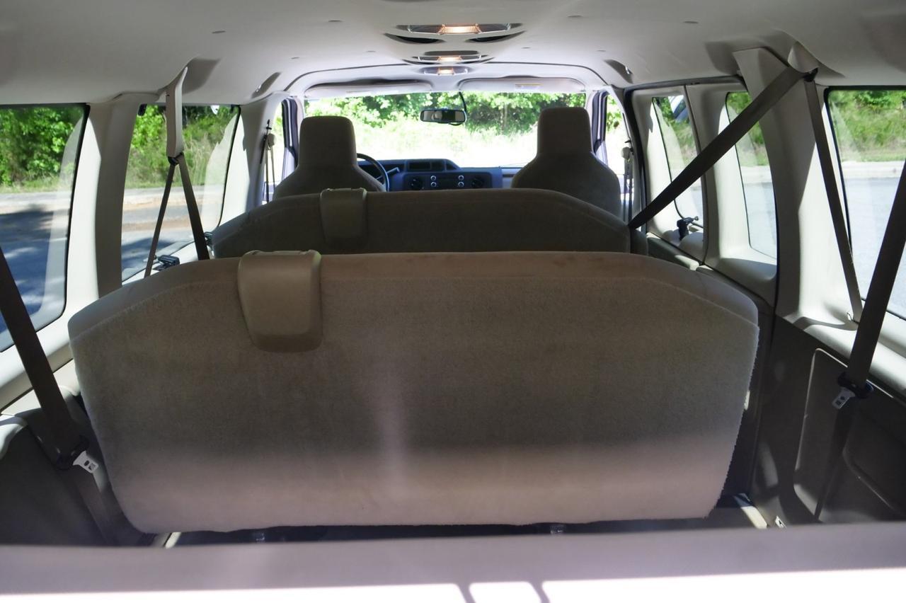 2014 Ford E-350 XLT / 12 Passenger / 5.4L V8! Lincolnton NC