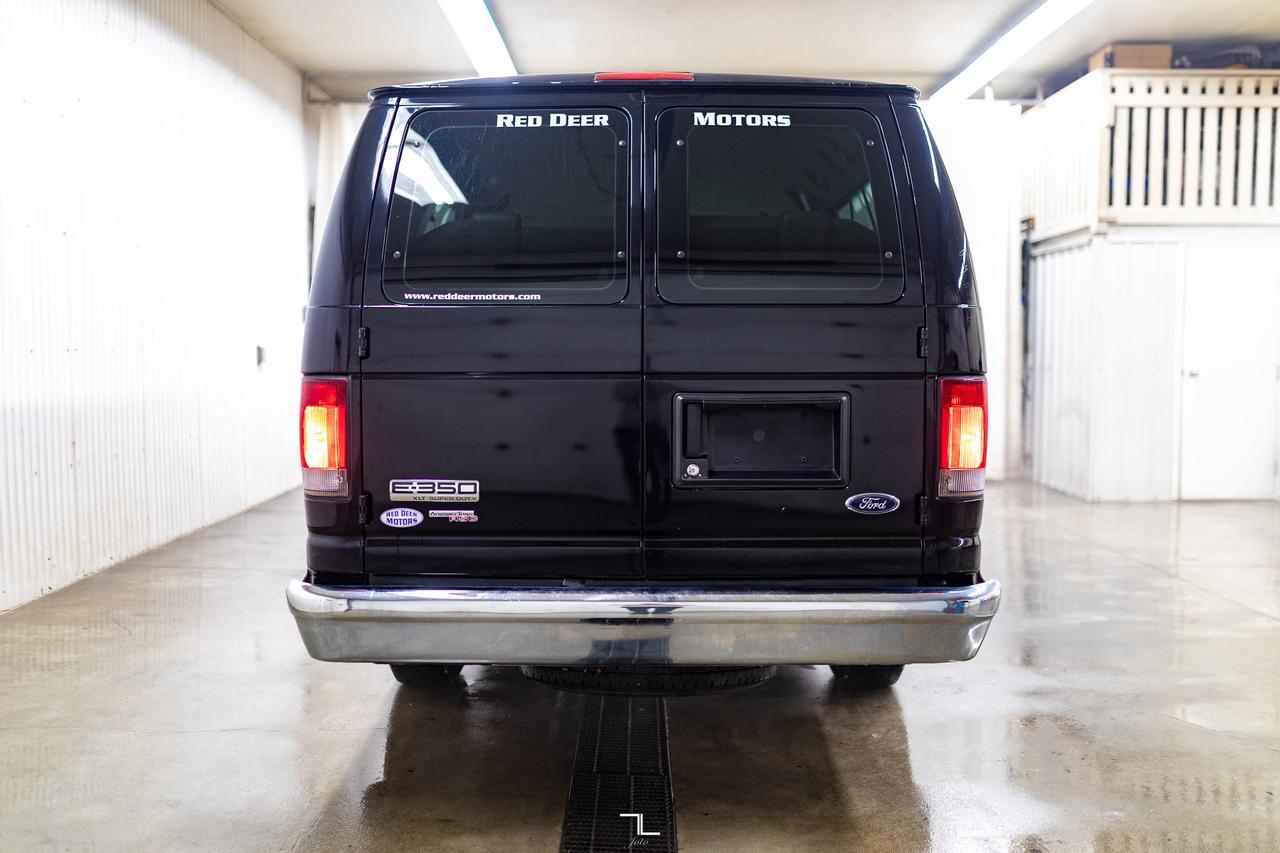 2014 Ford E-350 XLT 15 Passenger Red Deer AB