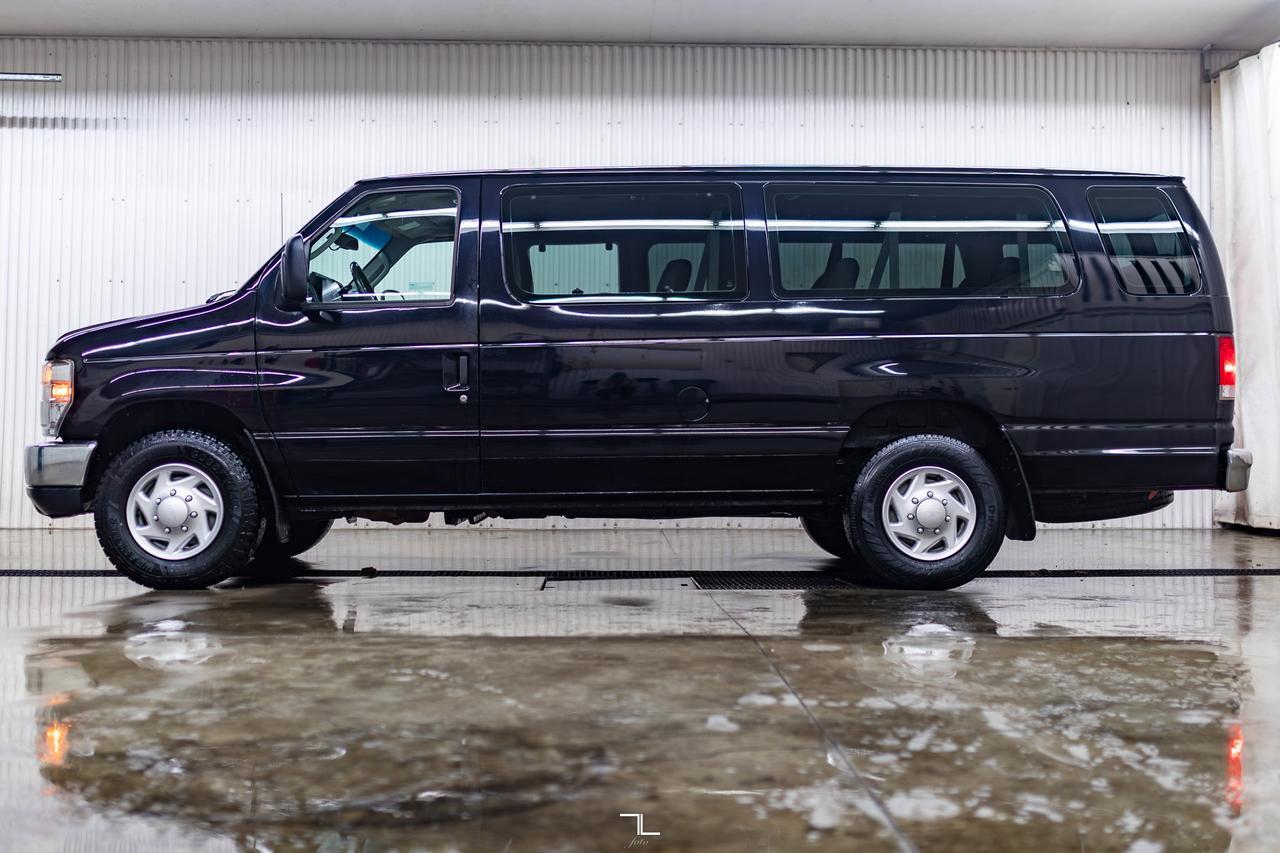 2014 Ford E-350 XLT 15 Passenger Red Deer AB