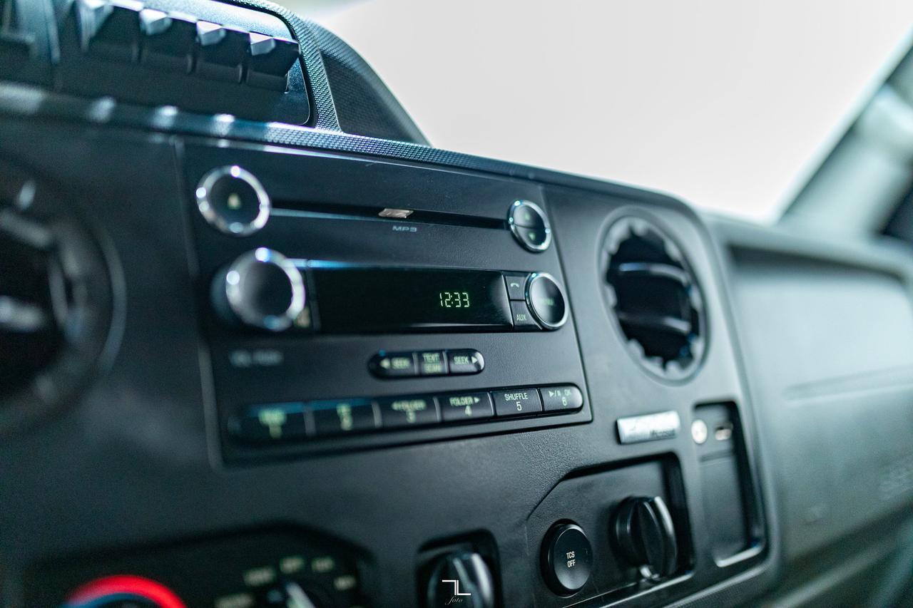 2014 Ford E-350 XLT 15 Passenger Red Deer AB